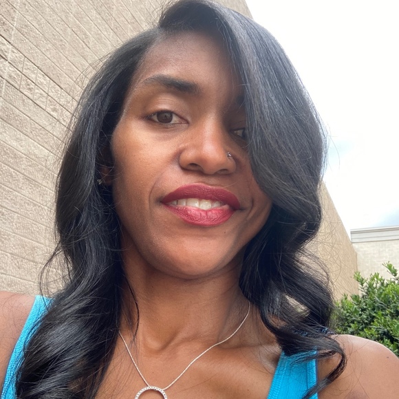 Meet your Posher, Jene - Picture 1 of 1